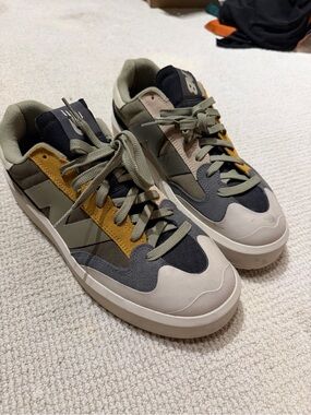 NEW BALANCE X GANNI SNEAKERS – $90